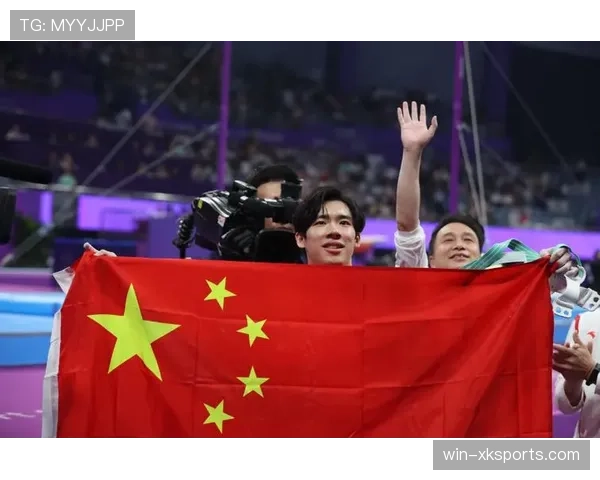 张博恒训练完直接啃鸡腿?这自律和放纵切换也太真实了 张博恒训练完直接啃鸡腿?这自律和放纵切换也太真实了